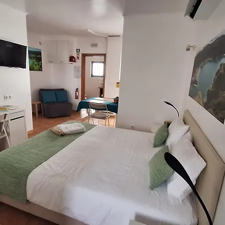 Caminhos Nos Levam Pela Ilha Apartment