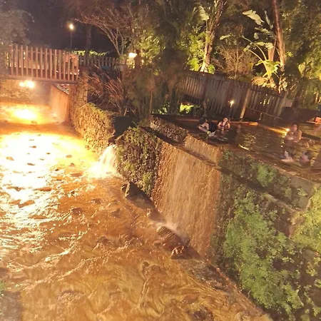 Caminhos Nos Levam Pela Ilha Ponta Delgada