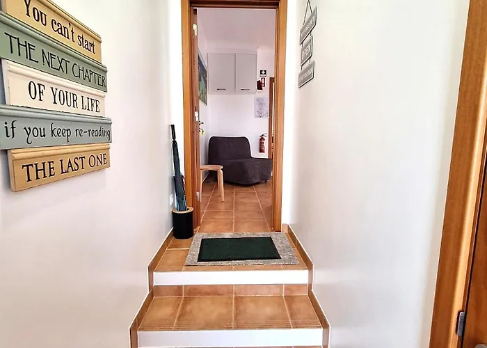 Caminhos Nos Levam Pela Ilha Πόντα Ντελγκάντα