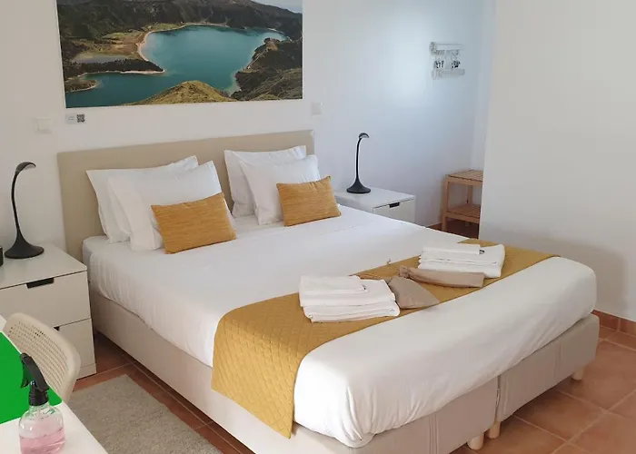 Caminhos Nos Levam Pela Ilha *